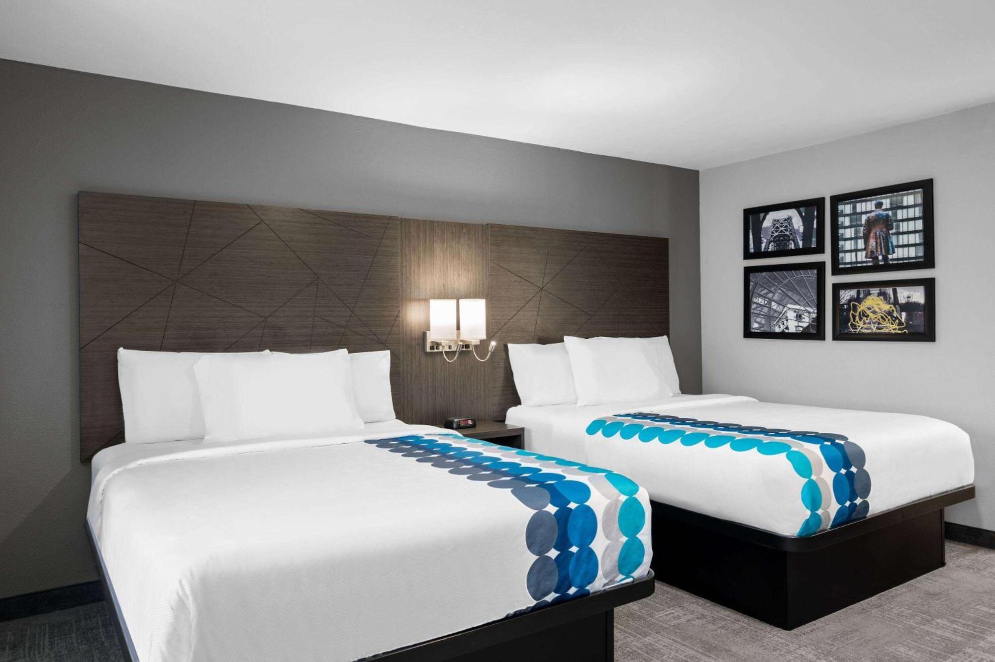 La Quinta Inn By Wyndham Indianapolis Airport Executive Dr Exterior foto